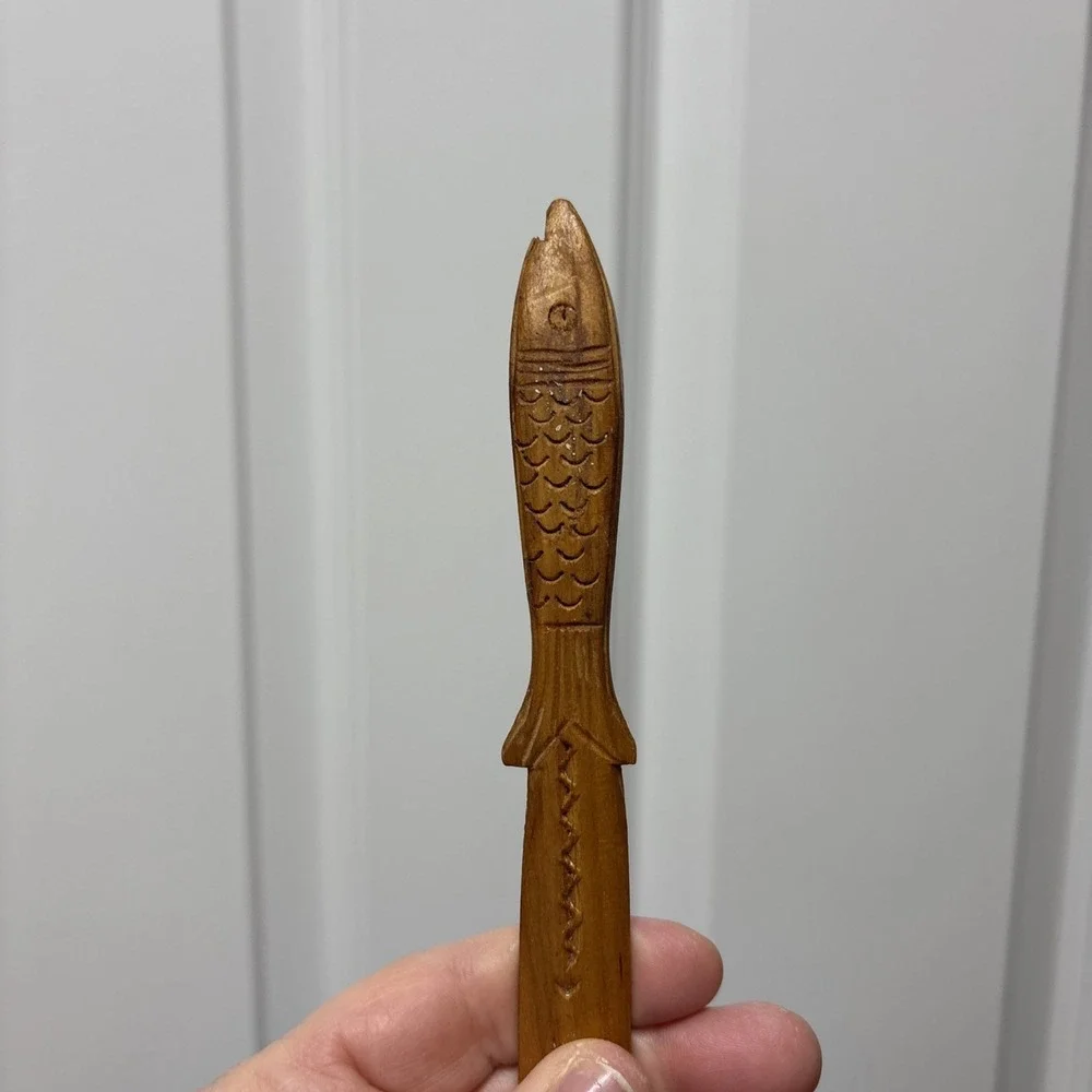 Vintage‎ Hand Carved Wood Wooden Fish Letter Opener